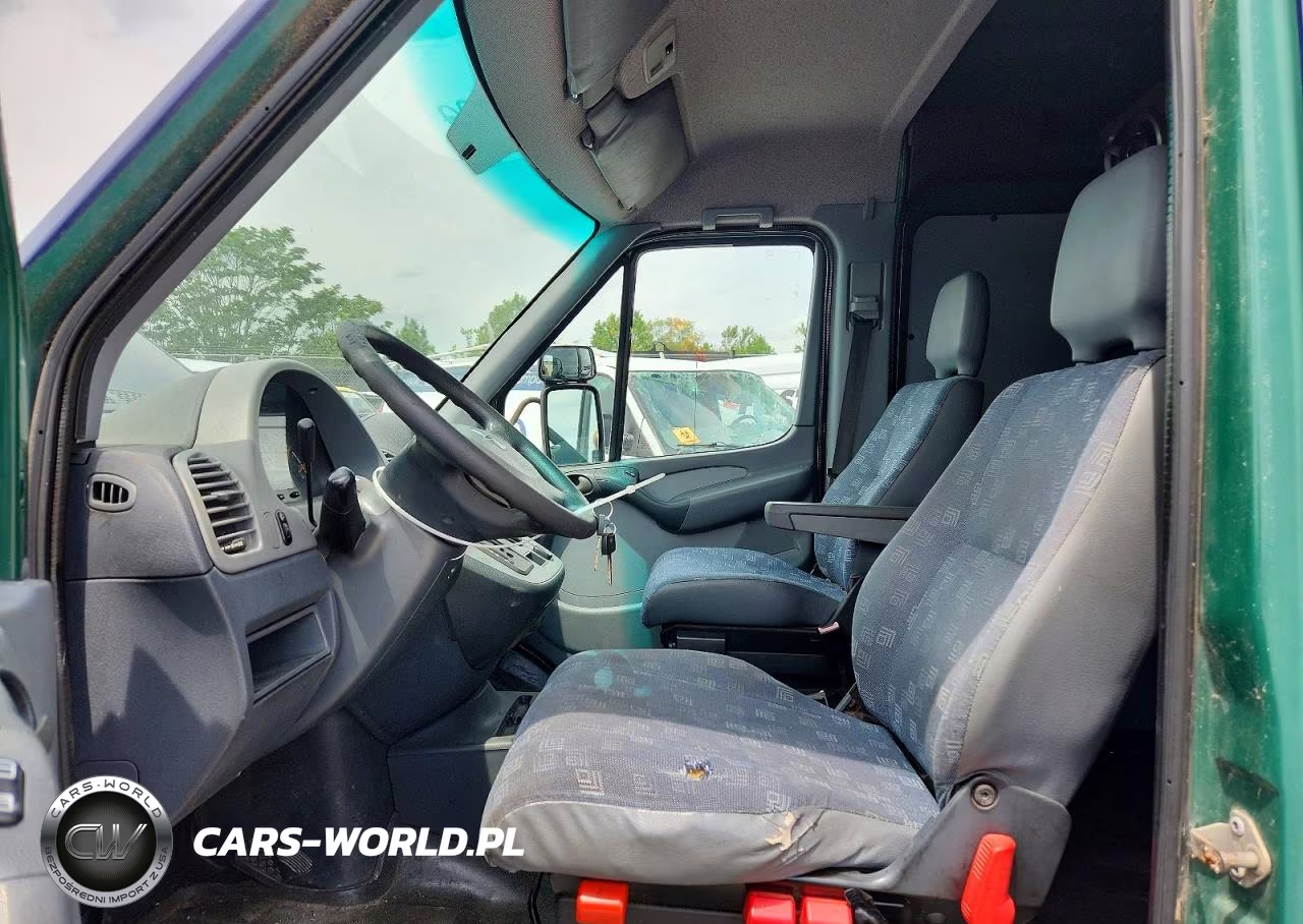 2004 Dodge Sprinter 2500 VIN:WD2PD643945596405 - 7