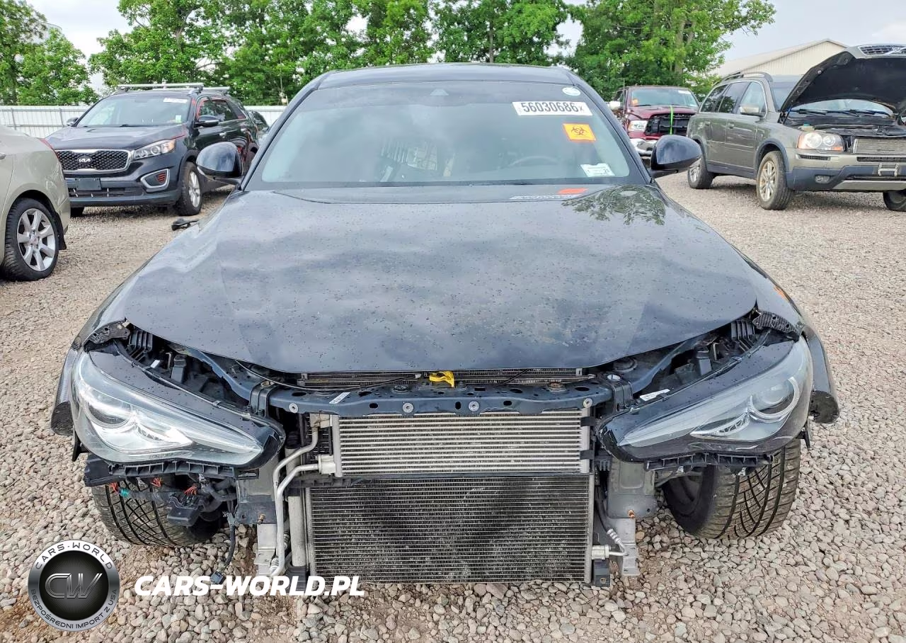 2019 Alfa Romeo Giulia Ti VIN:ZARFANBN4K7608200 - 5