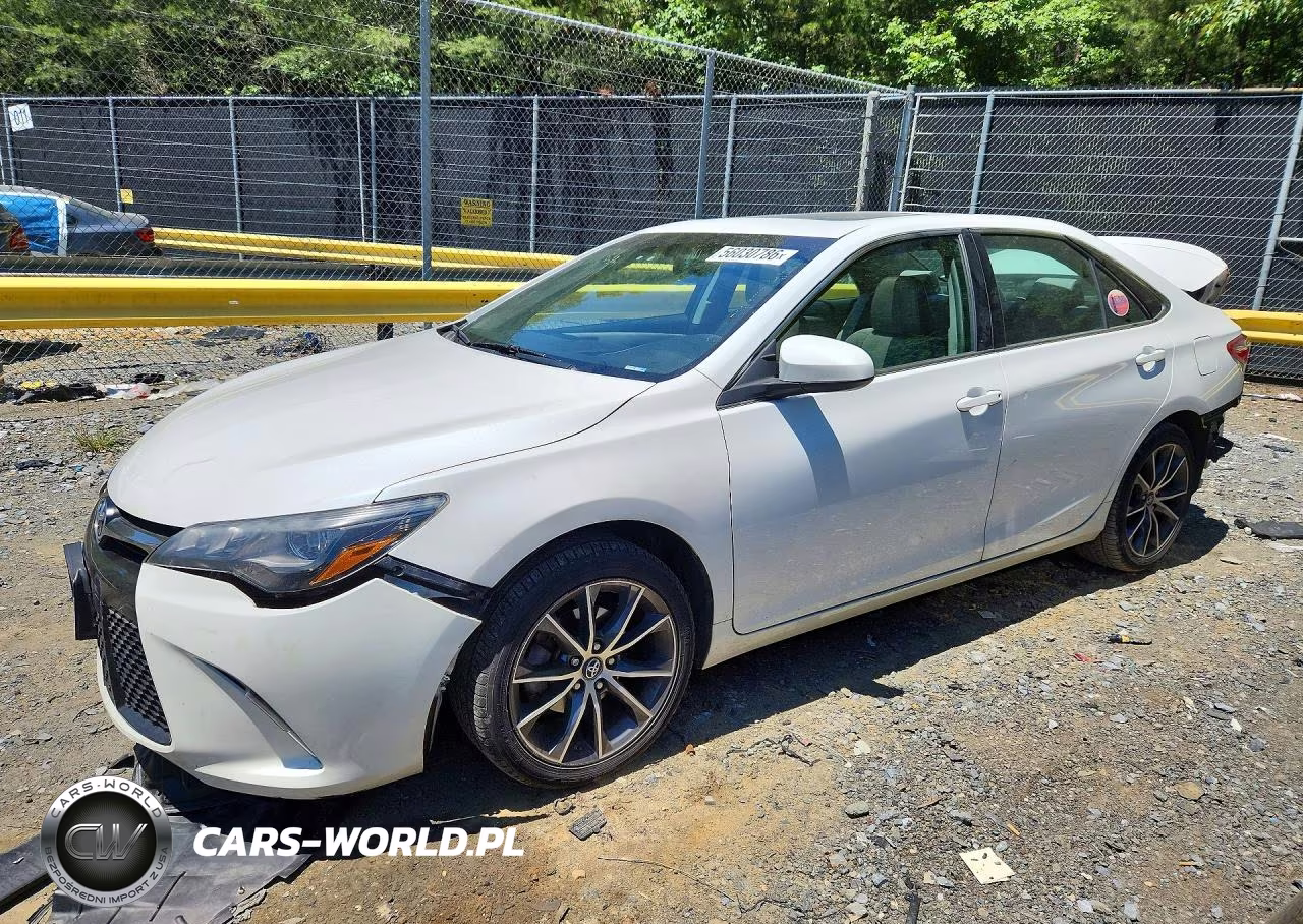 2017 Toyota Camry Xse V6 – zdjęcie 1 z 12
