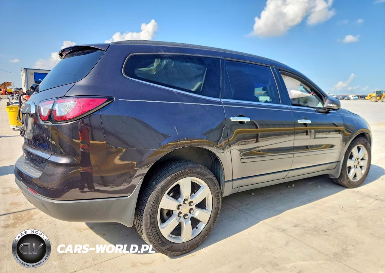 2016 Chevrolet Traverse VIN:1GNKRGKD3GJ268432 - 3