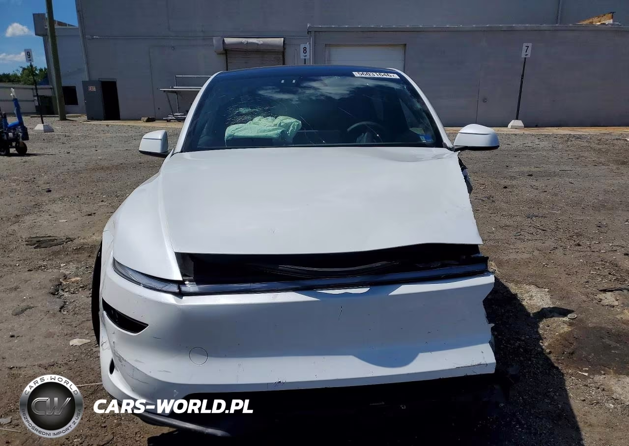 2026 Tesla Model Y VIN:7SAYGDEE5TA635022 - 5
