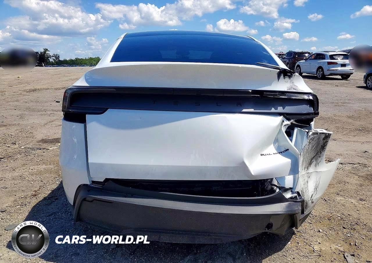 2026 Tesla Model Y VIN:7SAYGDEE5TA635022 - 6