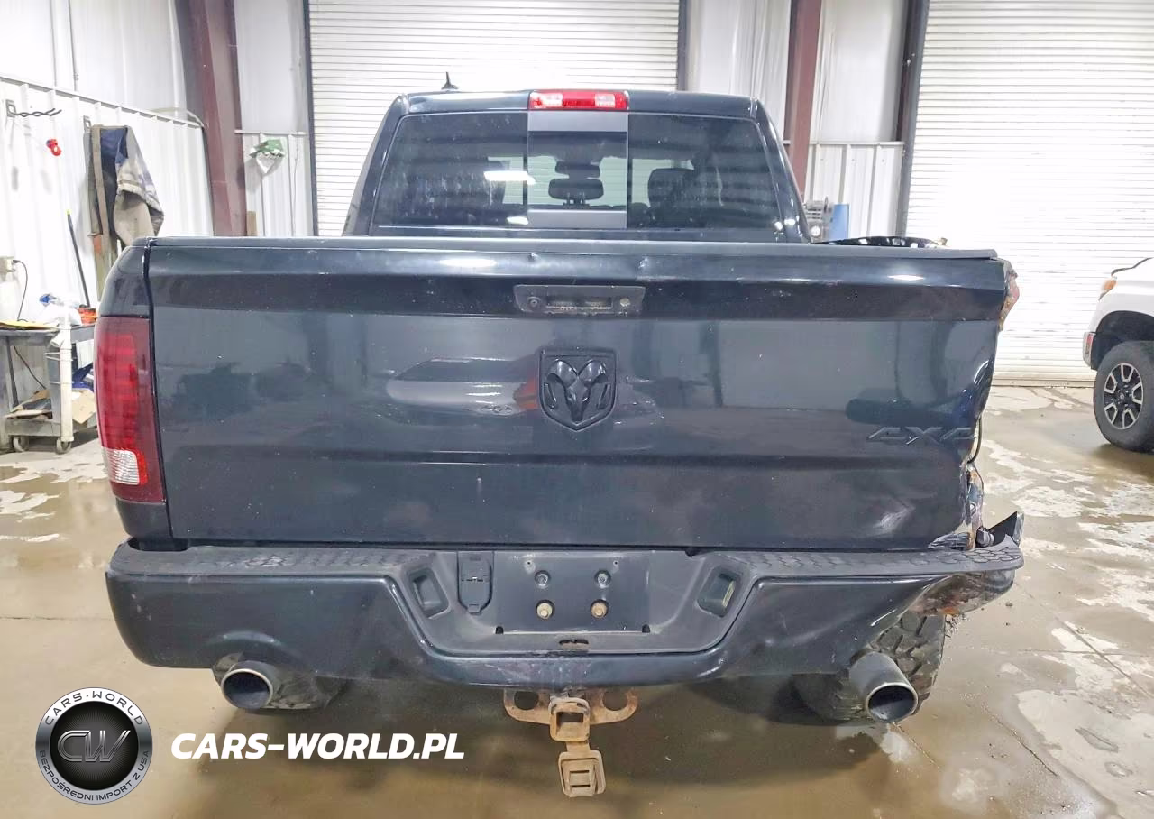 2017 Ram 1500 Sport VIN:1C6RR7MT0HS565592 - 6