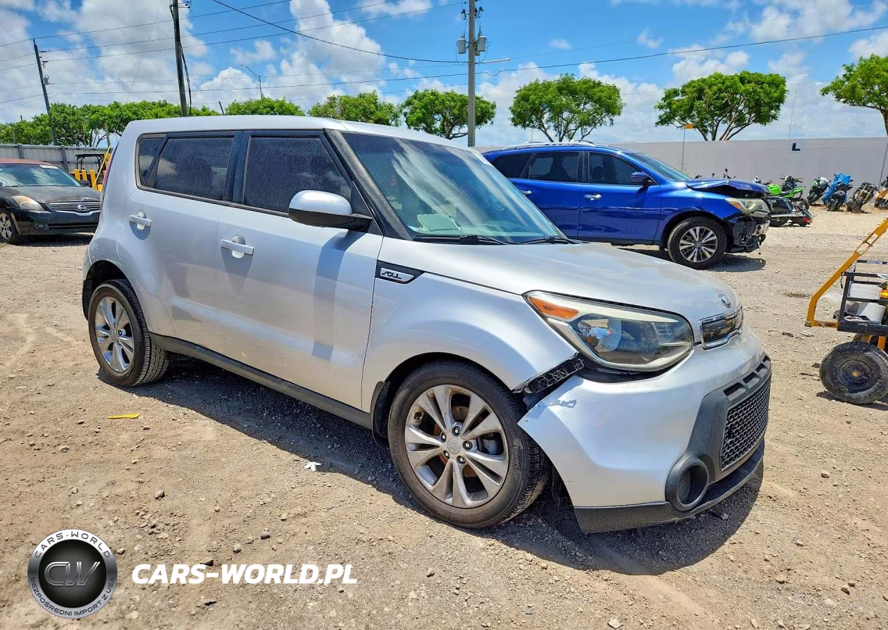 2015 Kia Soul + VIN:KNDJP3A52F7804215 - 4
