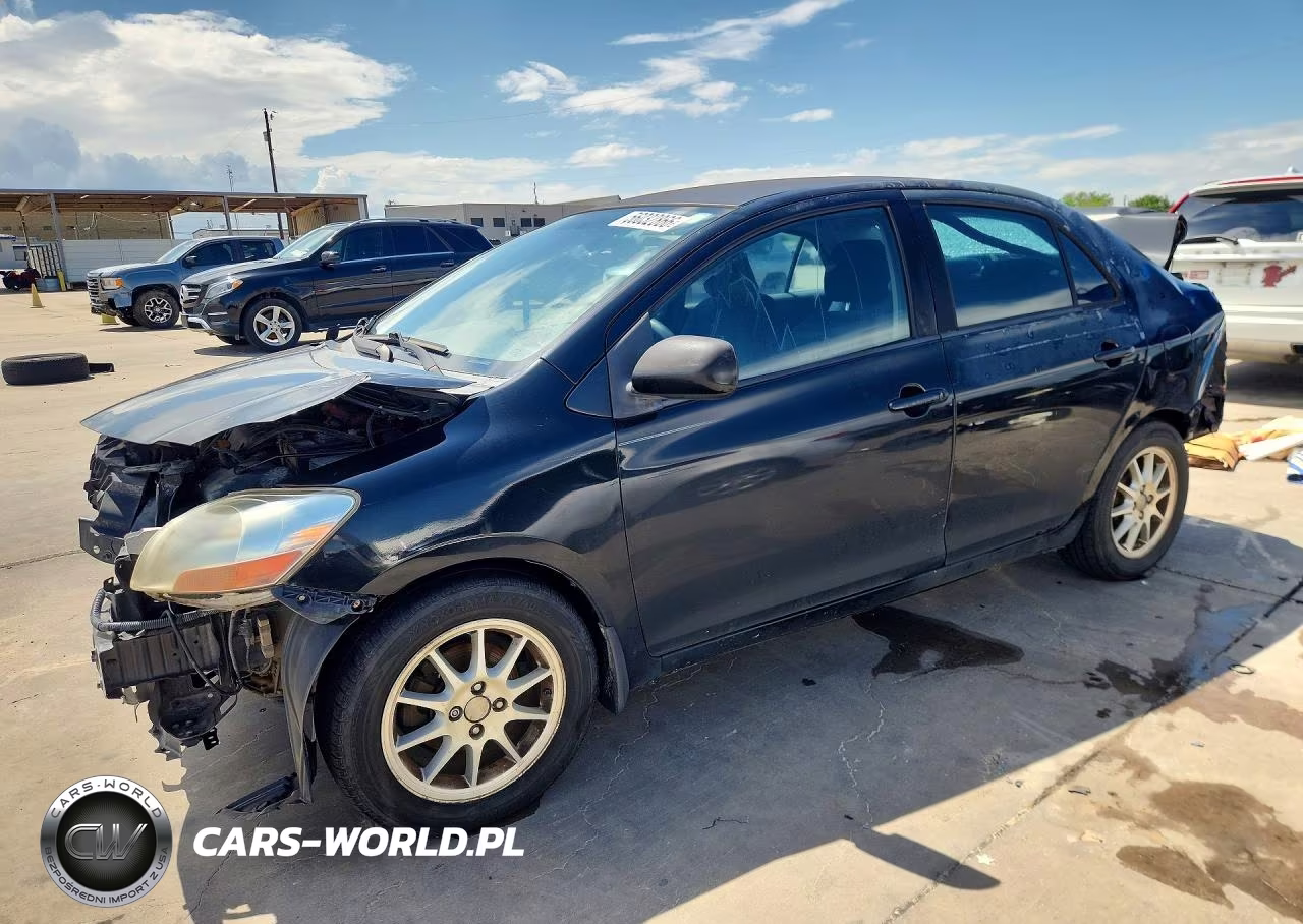 2008 Toyota Yaris Base – zdjęcie 1 z 13