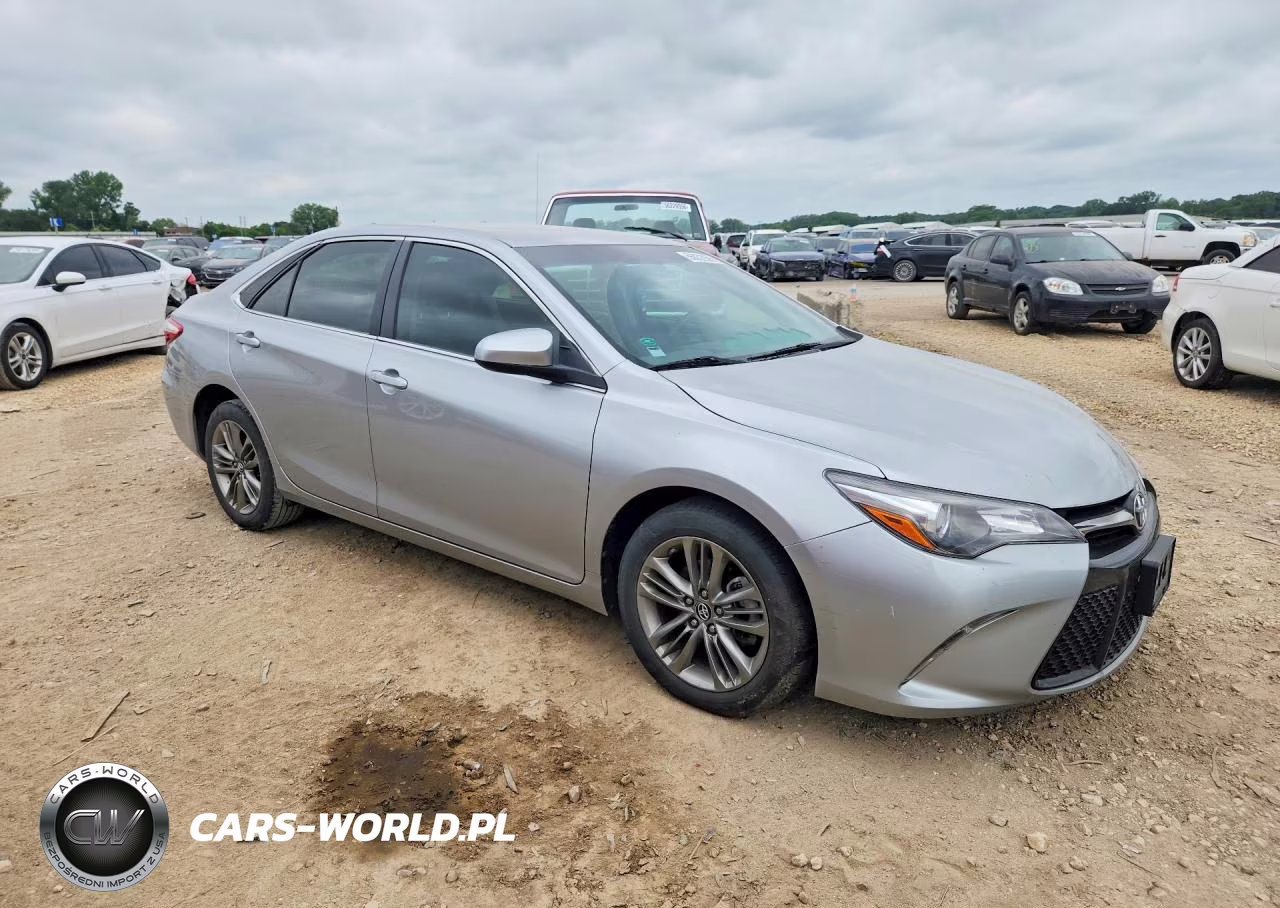 2017 Toyota Camry Se VIN:4T1BF1FK1HU790429 - 4