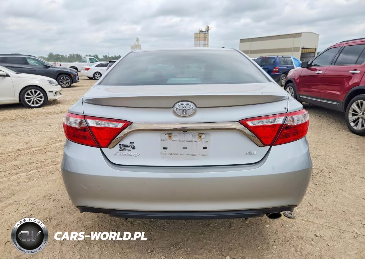 2017 Toyota Camry Se VIN:4T1BF1FK1HU790429 - 6