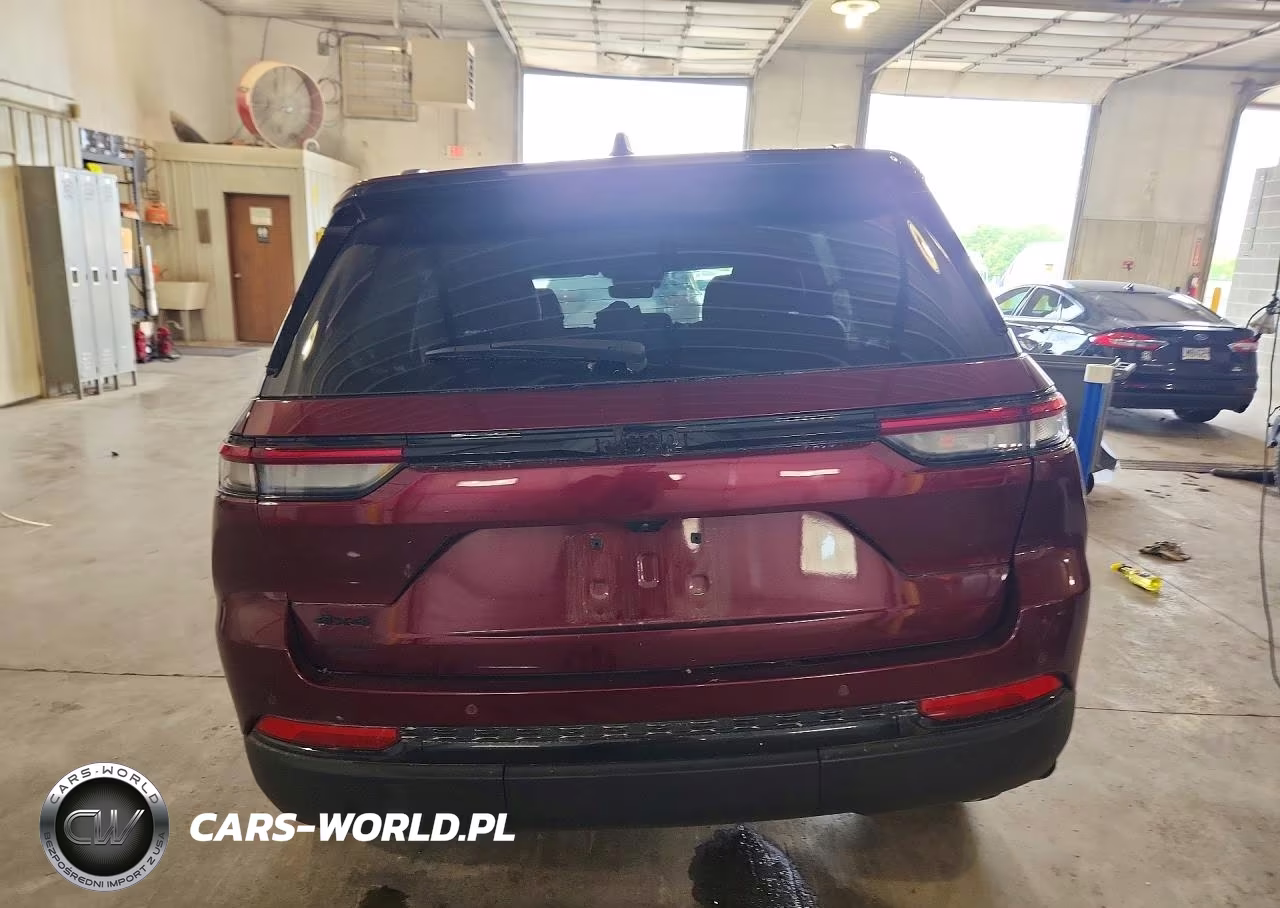 2025 Jeep Grand Cherokee Laredo VIN:1C4RJHAG3SC272042 - 6