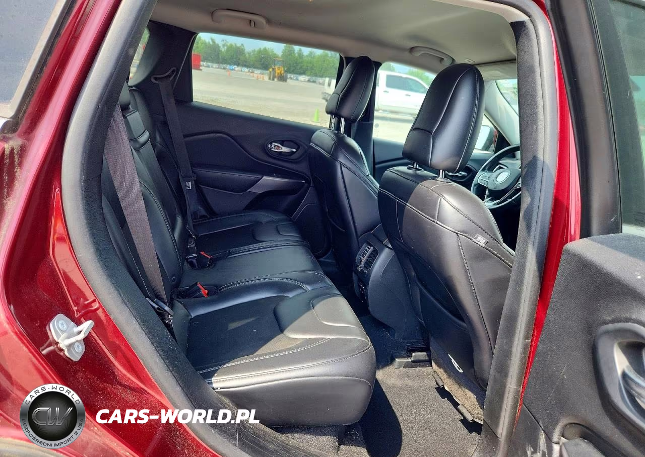 2019 Jeep Cherokee Latitude Plus VIN:1C4PJMLB3KD341257 - 11