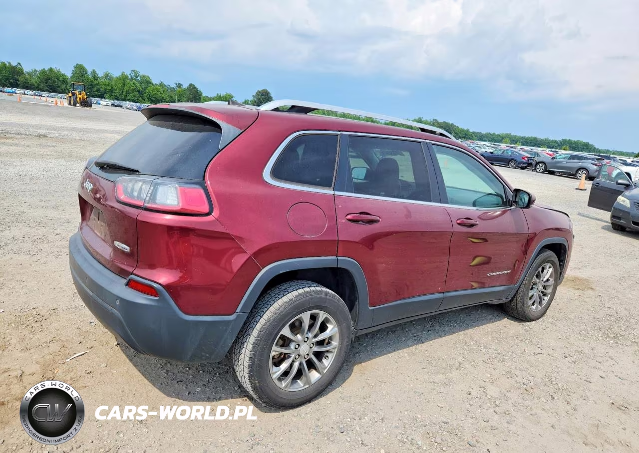 2019 Jeep Cherokee Latitude Plus VIN:1C4PJMLB3KD341257 - 3