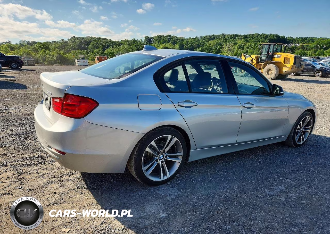 2014 BMW 328 Xi VIN:WBA3B3C5XEJ980447 - 3