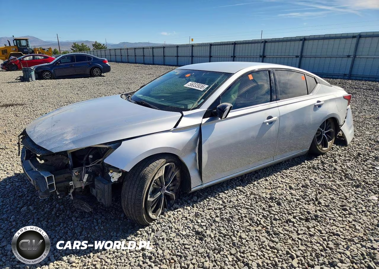 2023 Nissan Altima Sr – zdjęcie 1 z 12