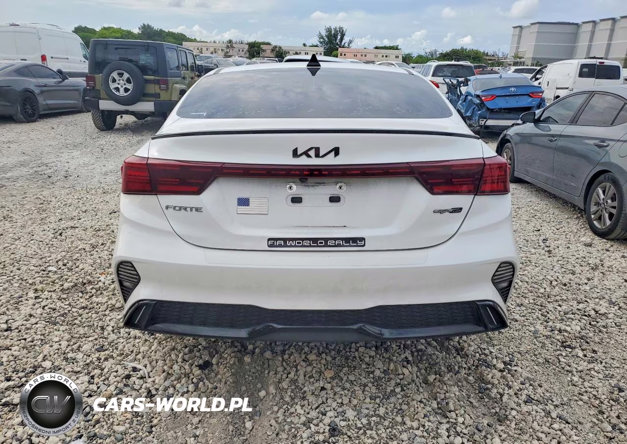 2022 Kia Forte Gt Line VIN:3KPF54AD7NE491346 - 6