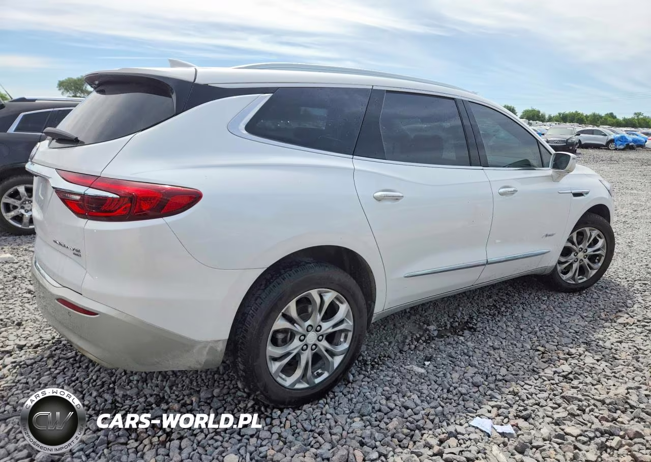 2018 Buick Enclave Avenir VIN:5GAEVCKW6JJ134373 - 3
