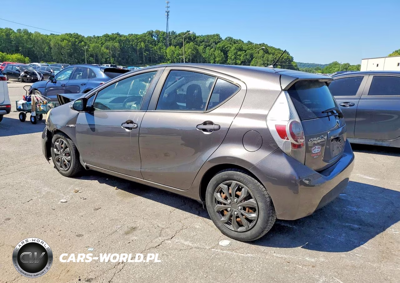 2013 Toyota Prius C VIN:JTDKDTB33D1545650 - 2