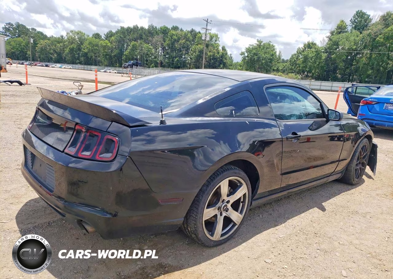 2014 Ford Mustang VIN:1ZVBP8AM2E5330606 - 3