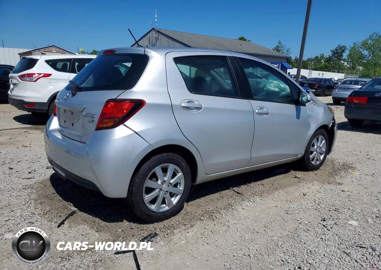 2015 Toyota Yaris 5-Door Le VIN:VNKKTUD36FA023532 - 3