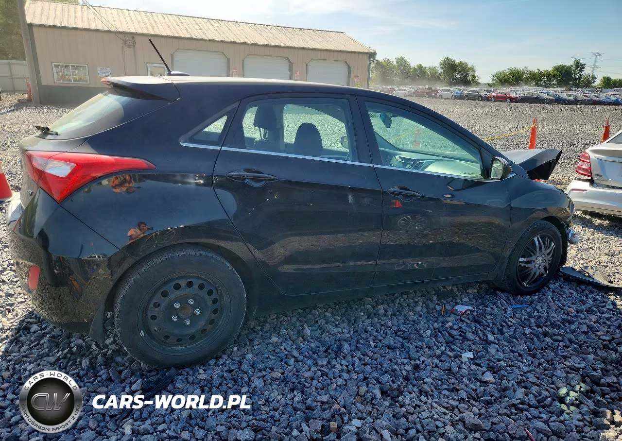 2016 Hyundai Elantra Gt Base VIN:KMHD35LH6GU277497 - 3