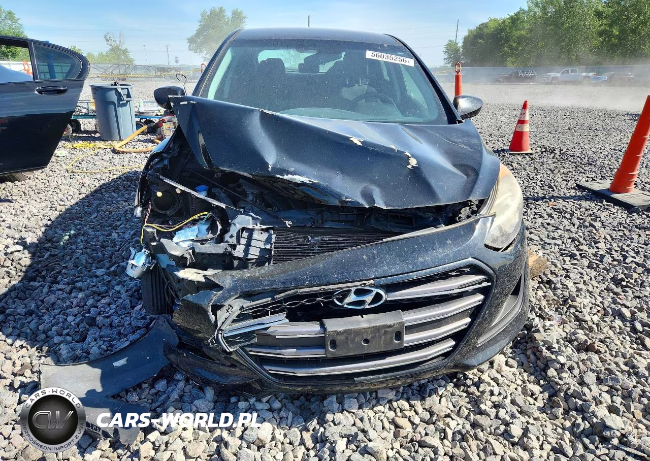 2016 Hyundai Elantra Gt Base VIN:KMHD35LH6GU277497 - 5