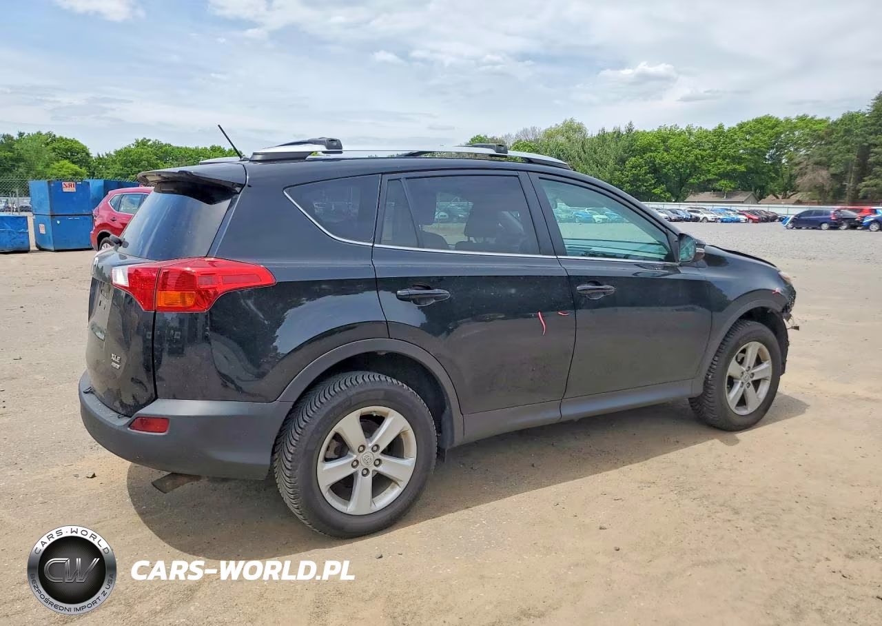 2013 Toyota Rav4 Xle VIN:2T3RFREV2DW086069 - 3