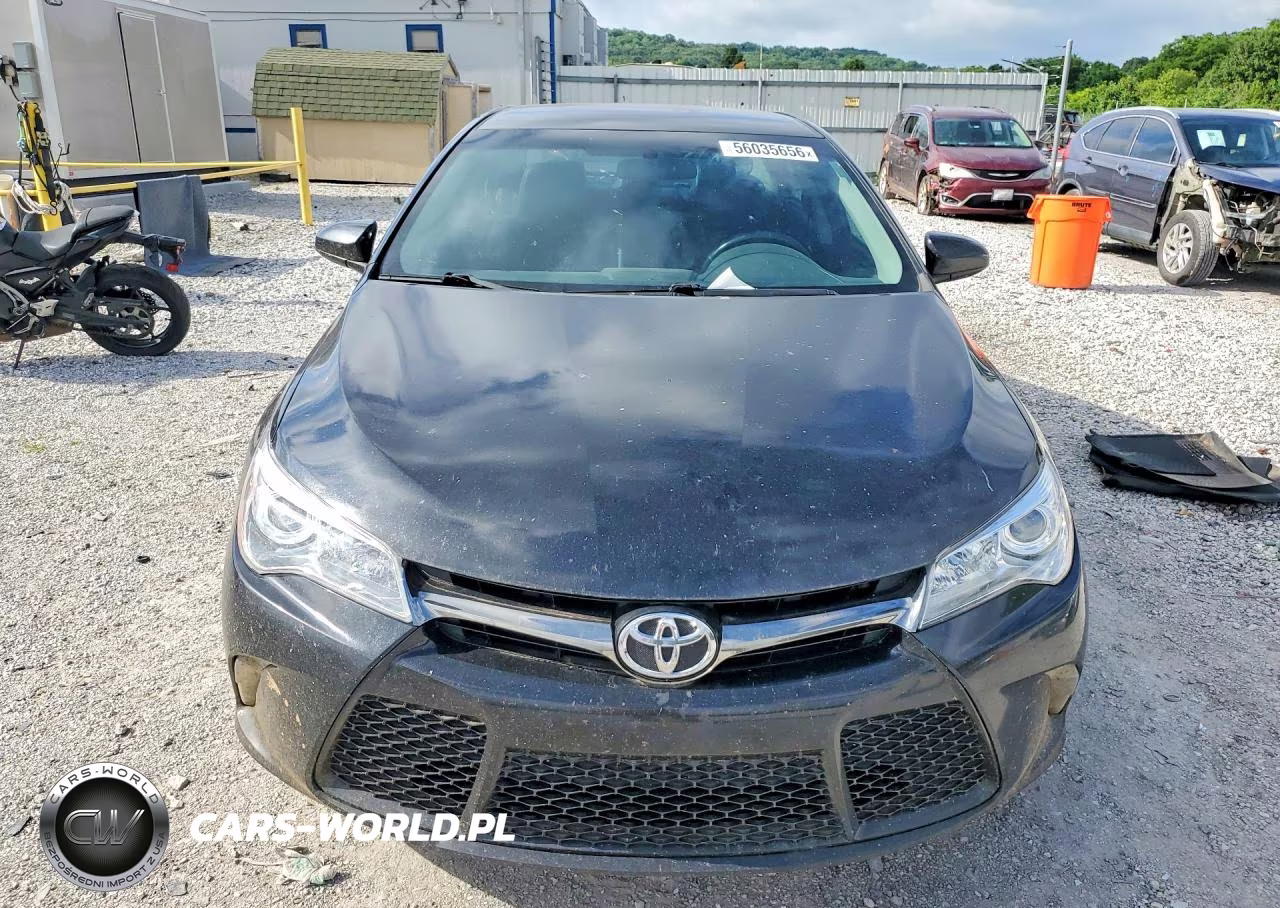 2015 Toyota Camry Xse VIN:4T1BF1FK3FU490565 - 5