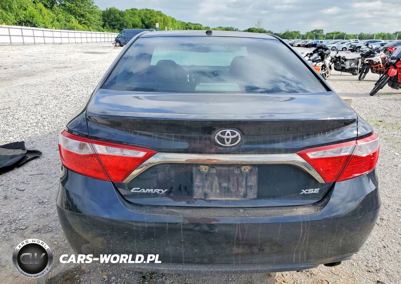 2015 Toyota Camry Xse VIN:4T1BF1FK3FU490565 - 6