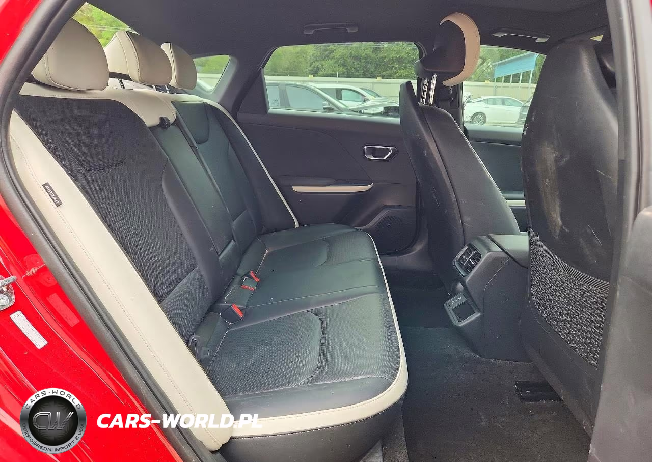 2025 Kia K4 Gt-Line Turbo VIN:3KPFW4DC5SE119581 - 10