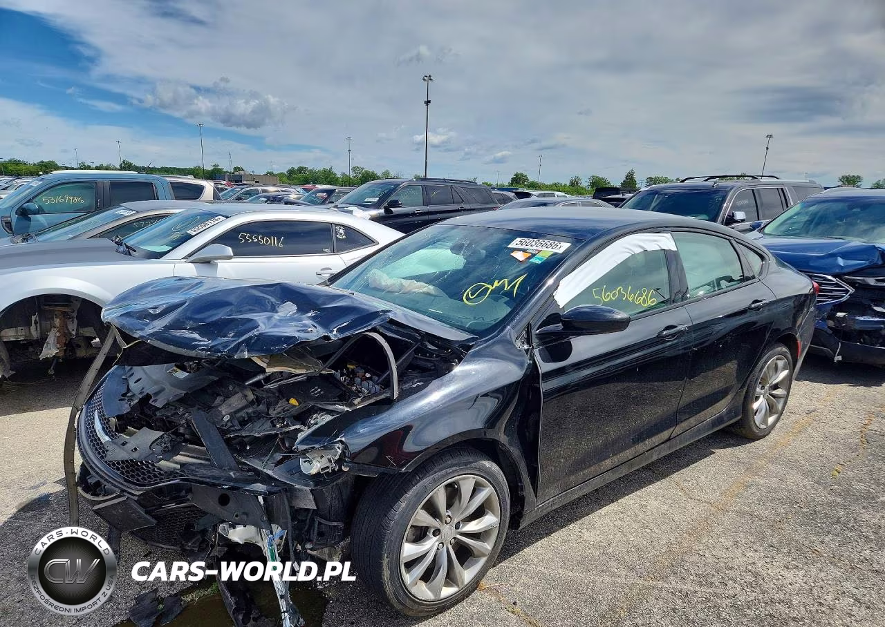 2015 Chrysler 200 S – zdjęcie 1 z 12