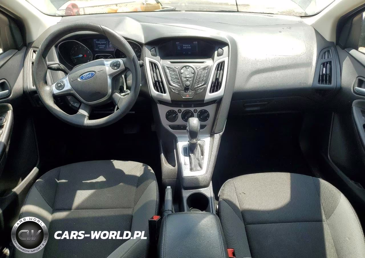 2014 Ford Focus Se VIN:1FADP3K22EL410775 - 8