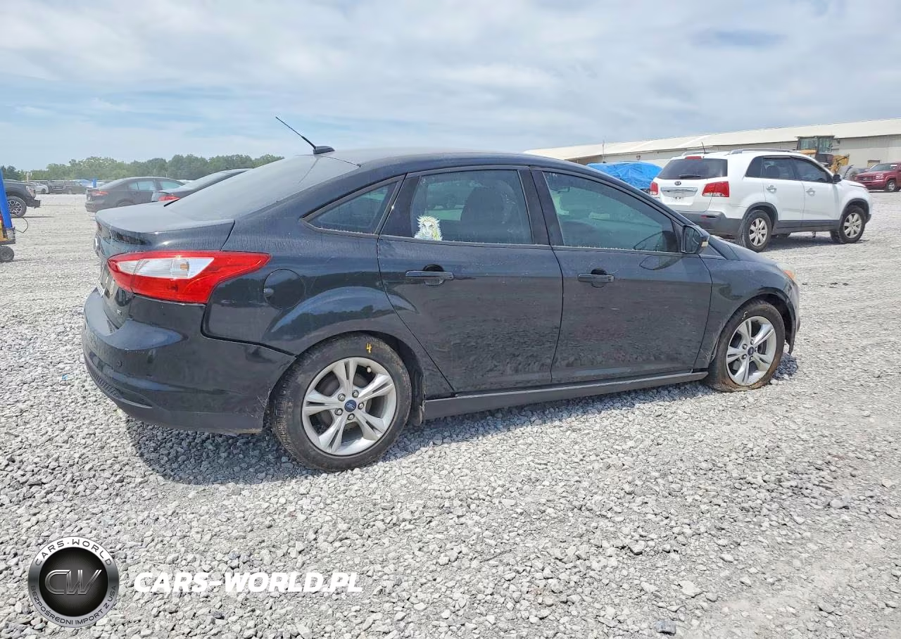 2014 Ford Focus Se VIN:1FADP3F23EL296098 - 3