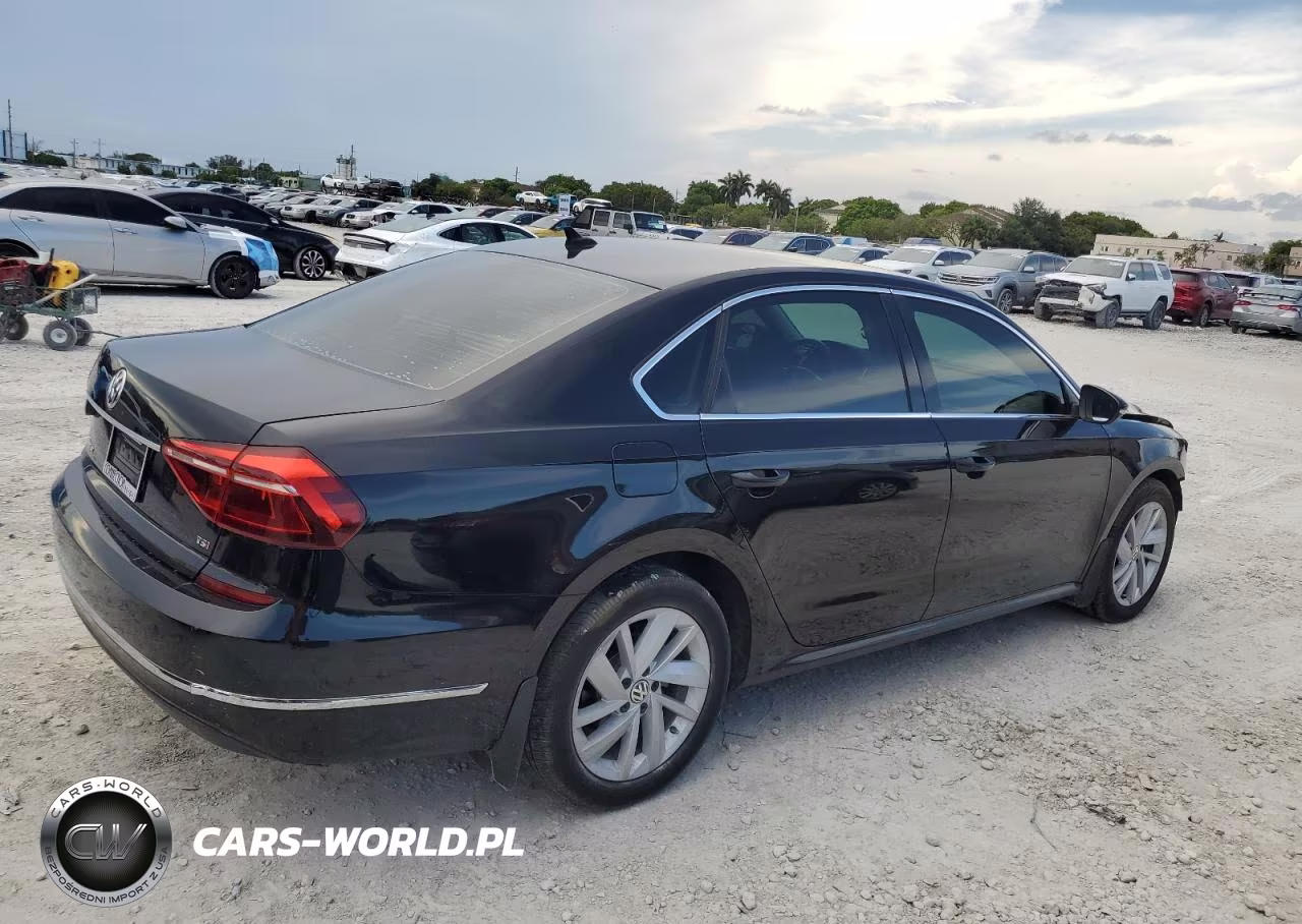 2018 Volkswagen Passat Se VIN:1VWBA7A32JC028354 - 3