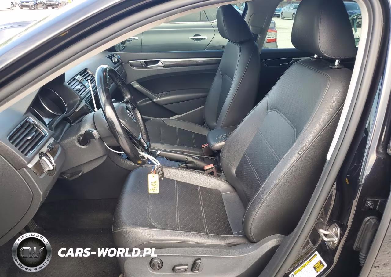 2018 Volkswagen Passat Se VIN:1VWBA7A32JC028354 - 7