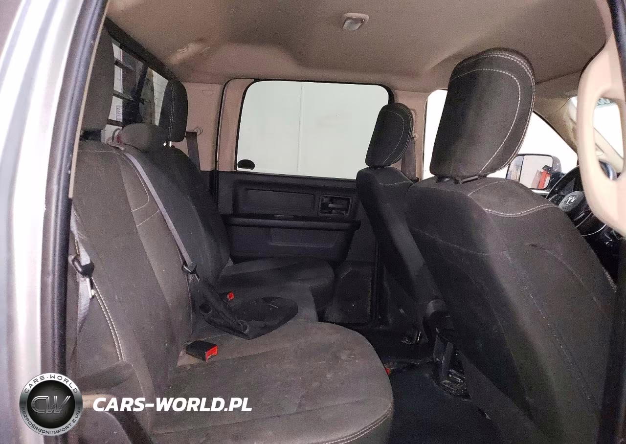 2020 Ram 3500 Tradesman VIN:3C63R3GL8LG240750 - 10