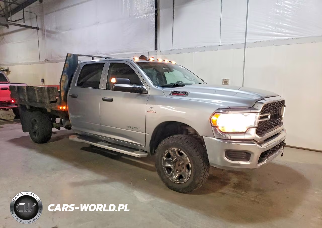 2020 Ram 3500 Tradesman VIN:3C63R3GL8LG240750 - 4