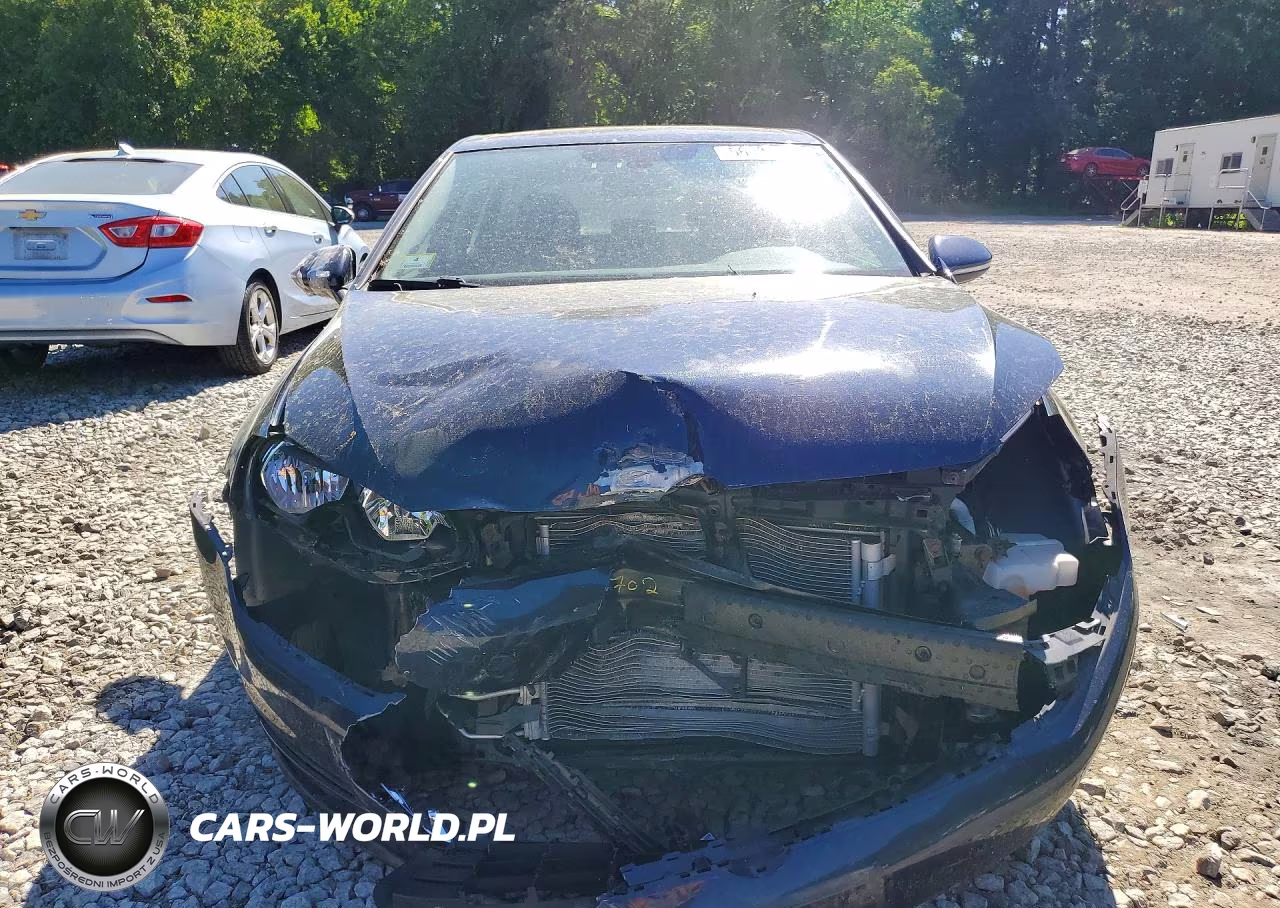 2017 Volkswagen Golf S VIN:3VW217AU4HM009371 - 5