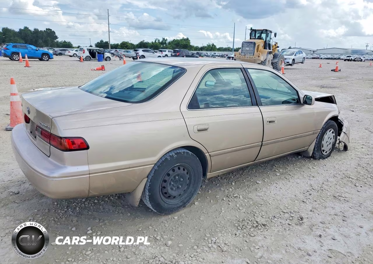 1998 Toyota Camry Le VIN:JT2BG22K0W0225812 - 3