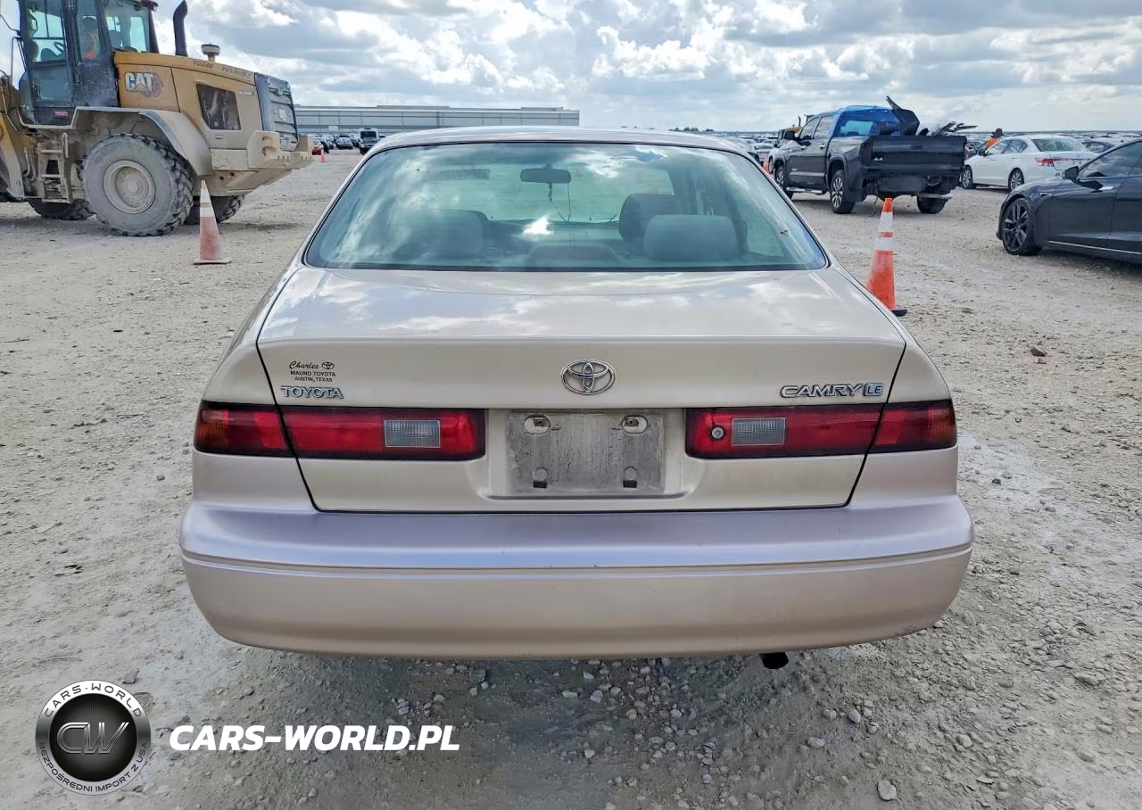1998 Toyota Camry Le VIN:JT2BG22K0W0225812 - 6