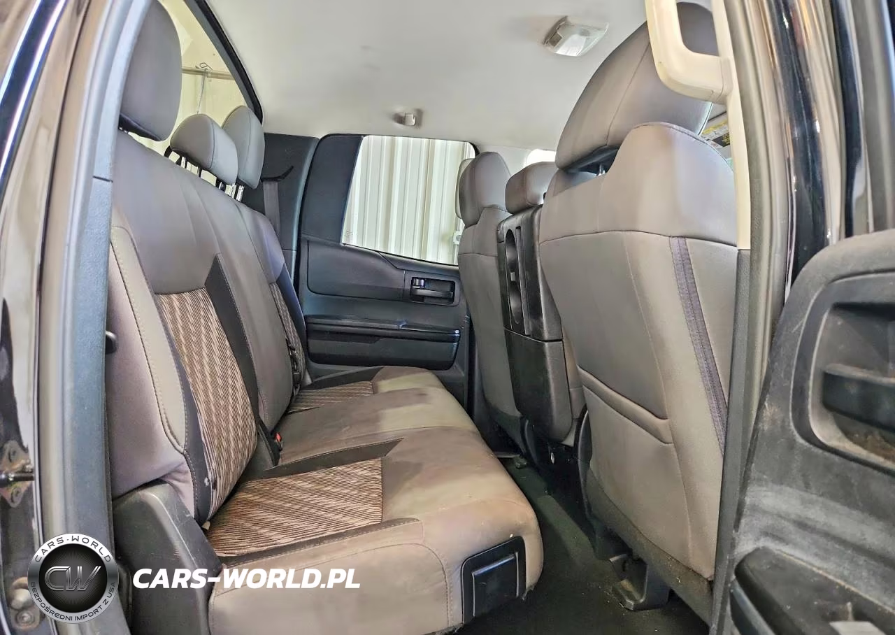 2019 Toyota Tundra Sr VIN:5TFRM5F16KX141738 - 10