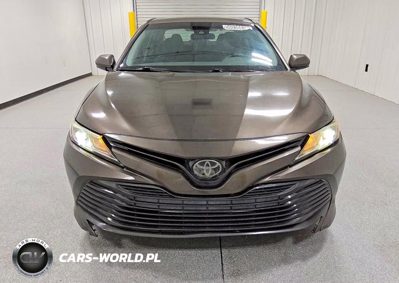 2019 Toyota Camry Le VIN:4T1B11HK3KU812319 - 5