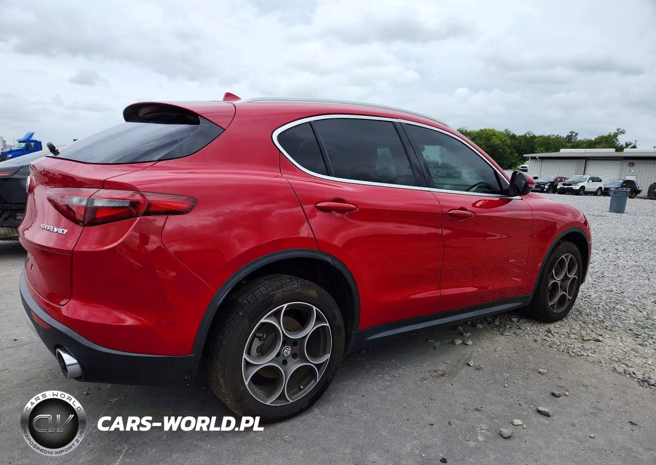 2018 Alfa Romeo Stelvio VIN:ZASFAKAN5J7B59660 - 3