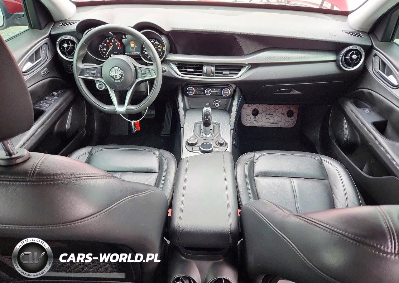 2018 Alfa Romeo Stelvio VIN:ZASFAKAN5J7B59660 - 8