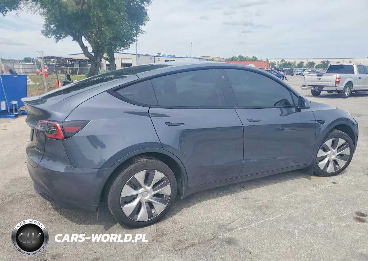 2022 Tesla Model Y VIN:7SAYGDEE1NA003282 - 3