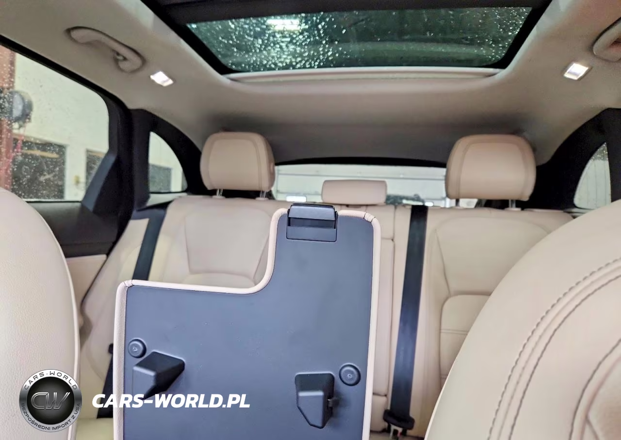 2020 Jaguar F-Pace Prestige VIN:SADCK2FX9LA651511 - 10