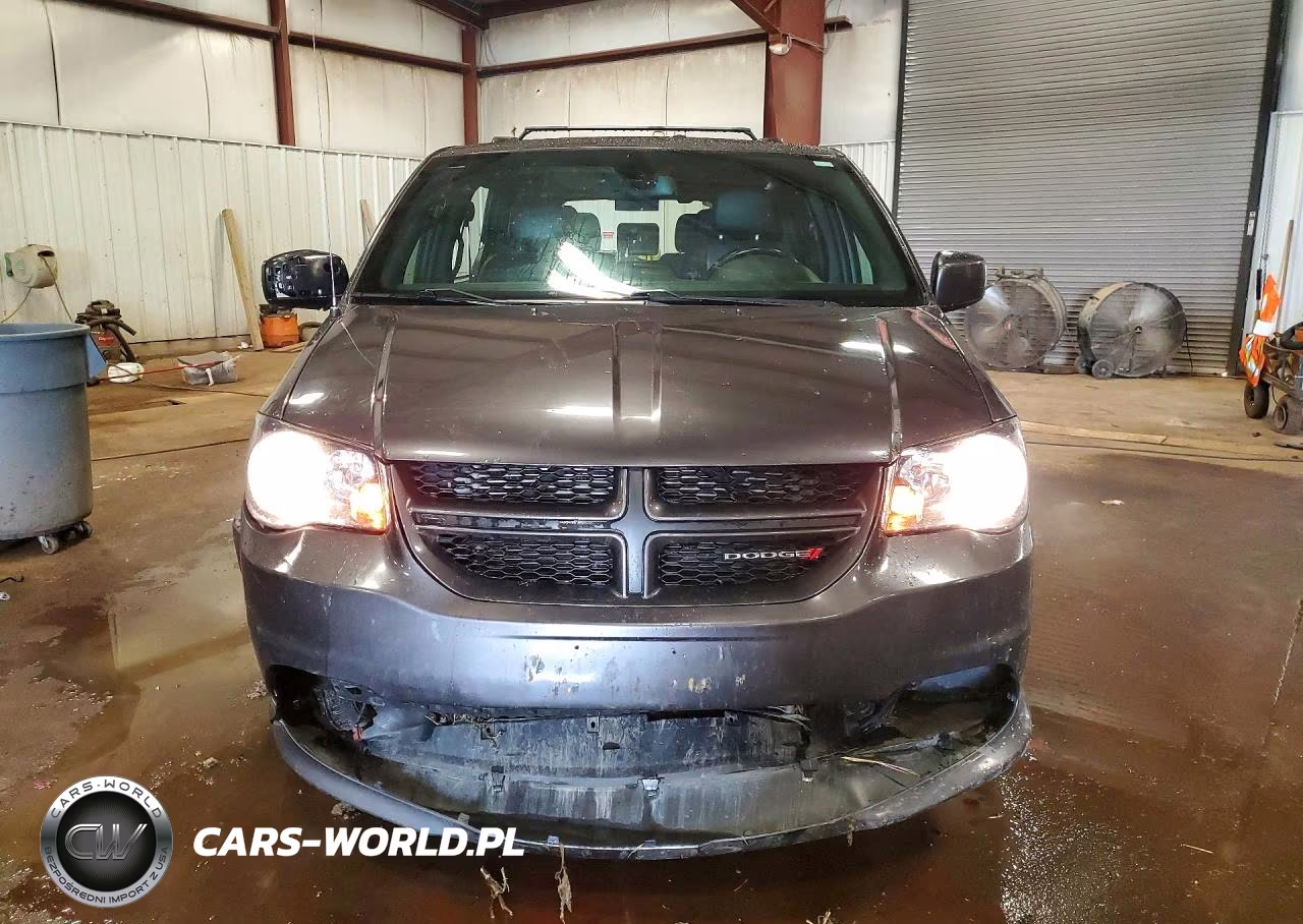 2019 Dodge Grand Caravan Gt VIN:2C4RDGEG4KR671383 - 5