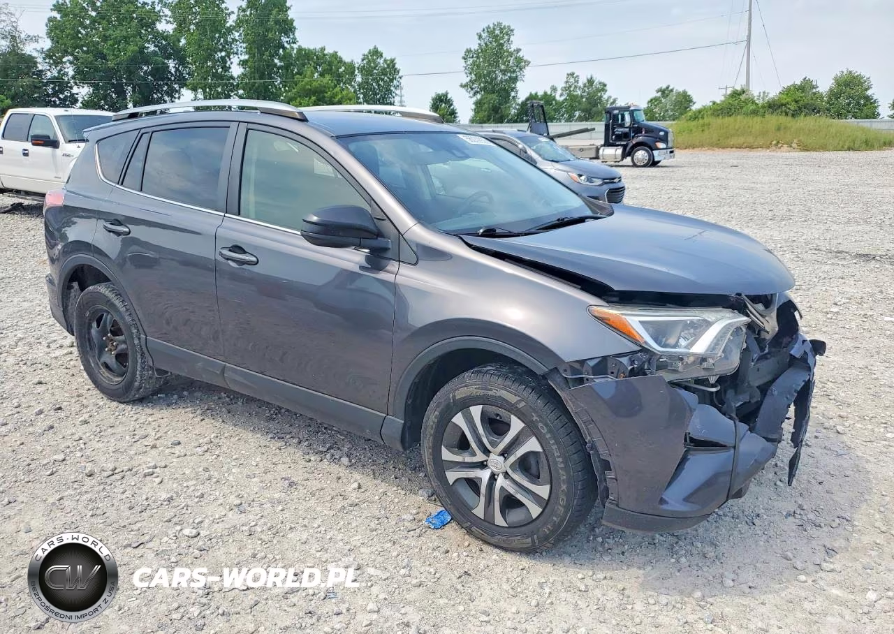 2017 Toyota Rav4 Le VIN:JTMBFREV2HJ710099 - 4