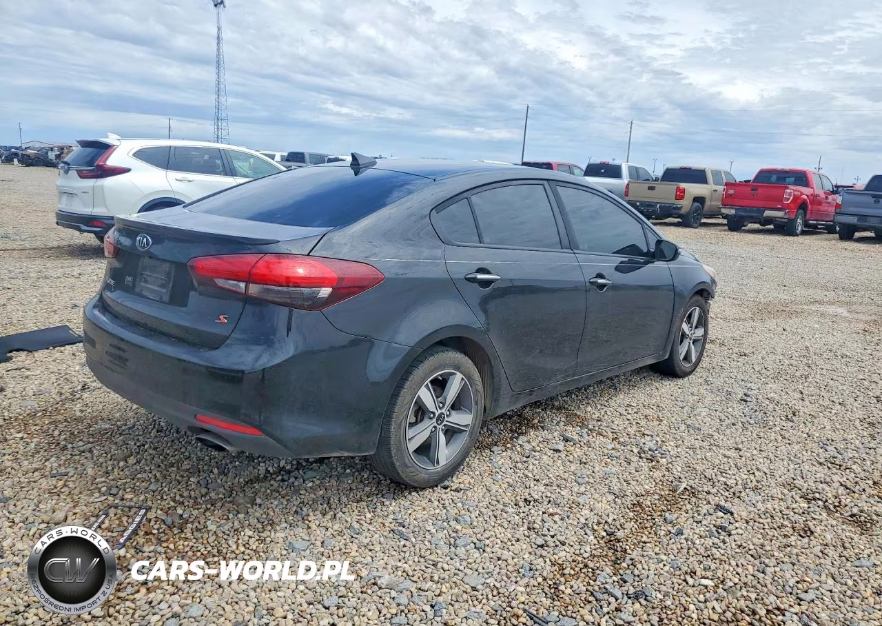 2018 Kia Forte S VIN:3KPFL4A74JE226409 - 3