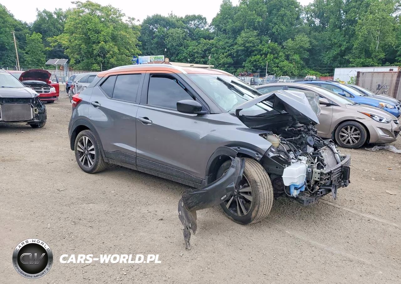 2020 Nissan Kicks Sv VIN:3N1CP5CV4LL566203 - 4