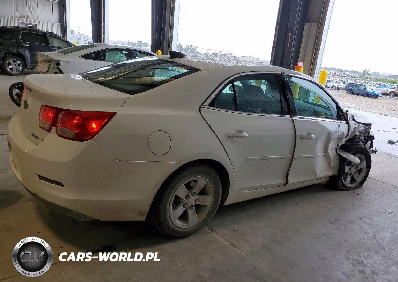 2015 Chevrolet Malibu Ls VIN:1G11B5SL6FF201094 - 3