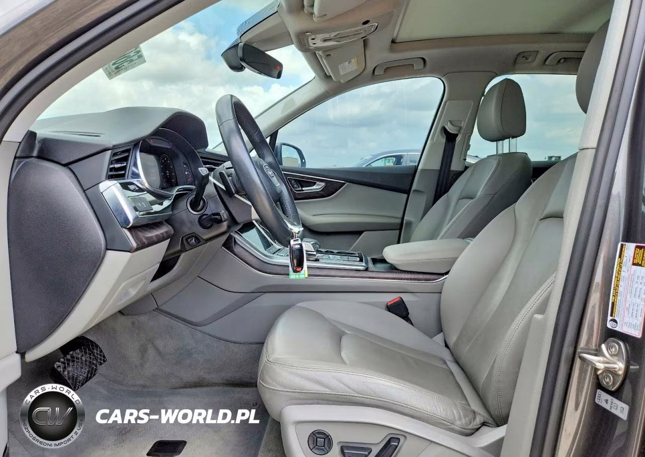 2021 Audi Q7 Premium Plus VIN:WA1LJAF76MD012568 - 7