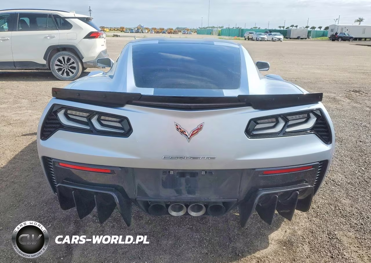 2017 Chevrolet Corvette Grand Sport 2Lt VIN:1G1YX2D75H5111829 - 6